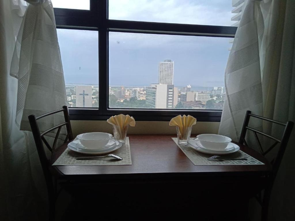 Horizon 101 A10 Shortwalk Robinson'S Mall + Free Wifi+ Netflix Cebu Exterior photo